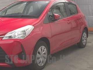 Toyota Vitz   1000 Image