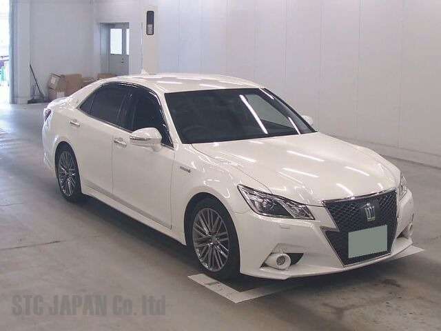 Buy Japanese Toyota Crown Athelete At STC Japan