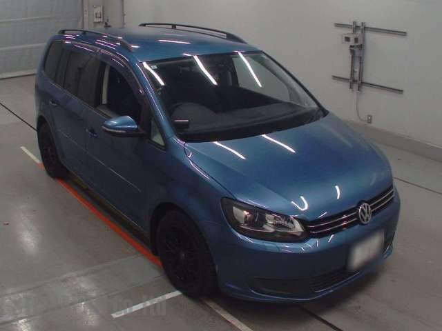 Golf Touran  1400 Image