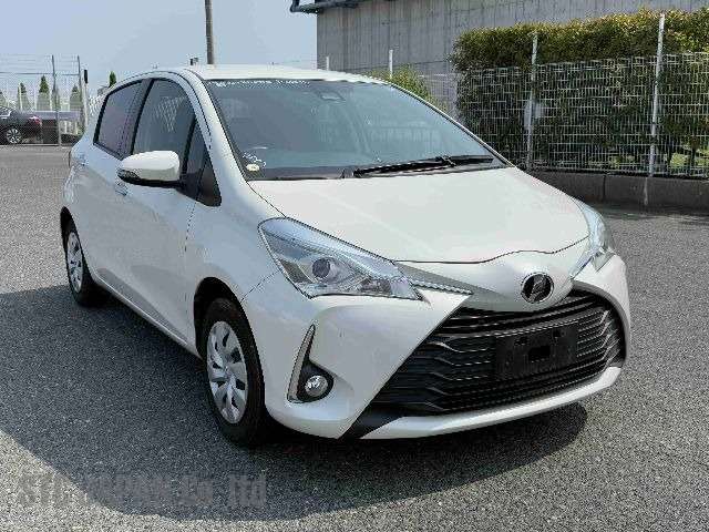 Toyota Vitz  1000 Image