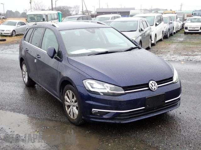VOLKSWAGEN GOLF VARIANT  1200cc Image