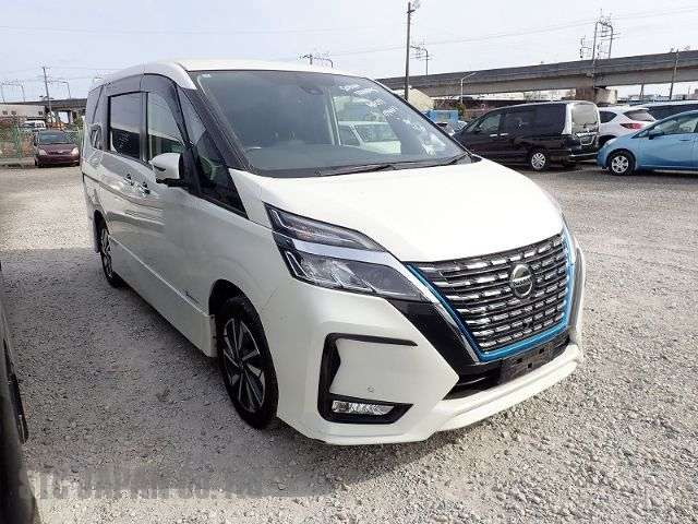 Buy Japanese Nissan Serena  At STC Japan