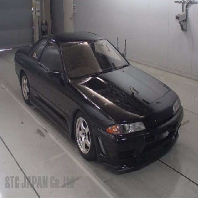 Buy Japanese Nissan Skyline  At STC Japan