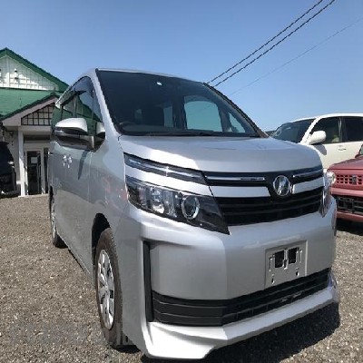 Toyota Voxy  2000cc Image