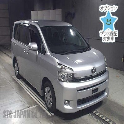 Toyota Voxy  2000cc Image