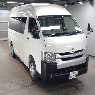 Buy Japanese Toyota Hiace  At STC Japan